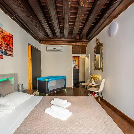 Apartment Dimora Del Borgo Genovese Aquarium *